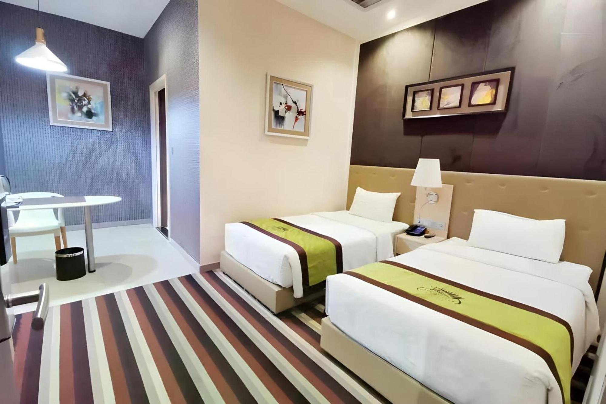 Capital O 75451 Podstel Hostel Bangkok Bagian luar foto