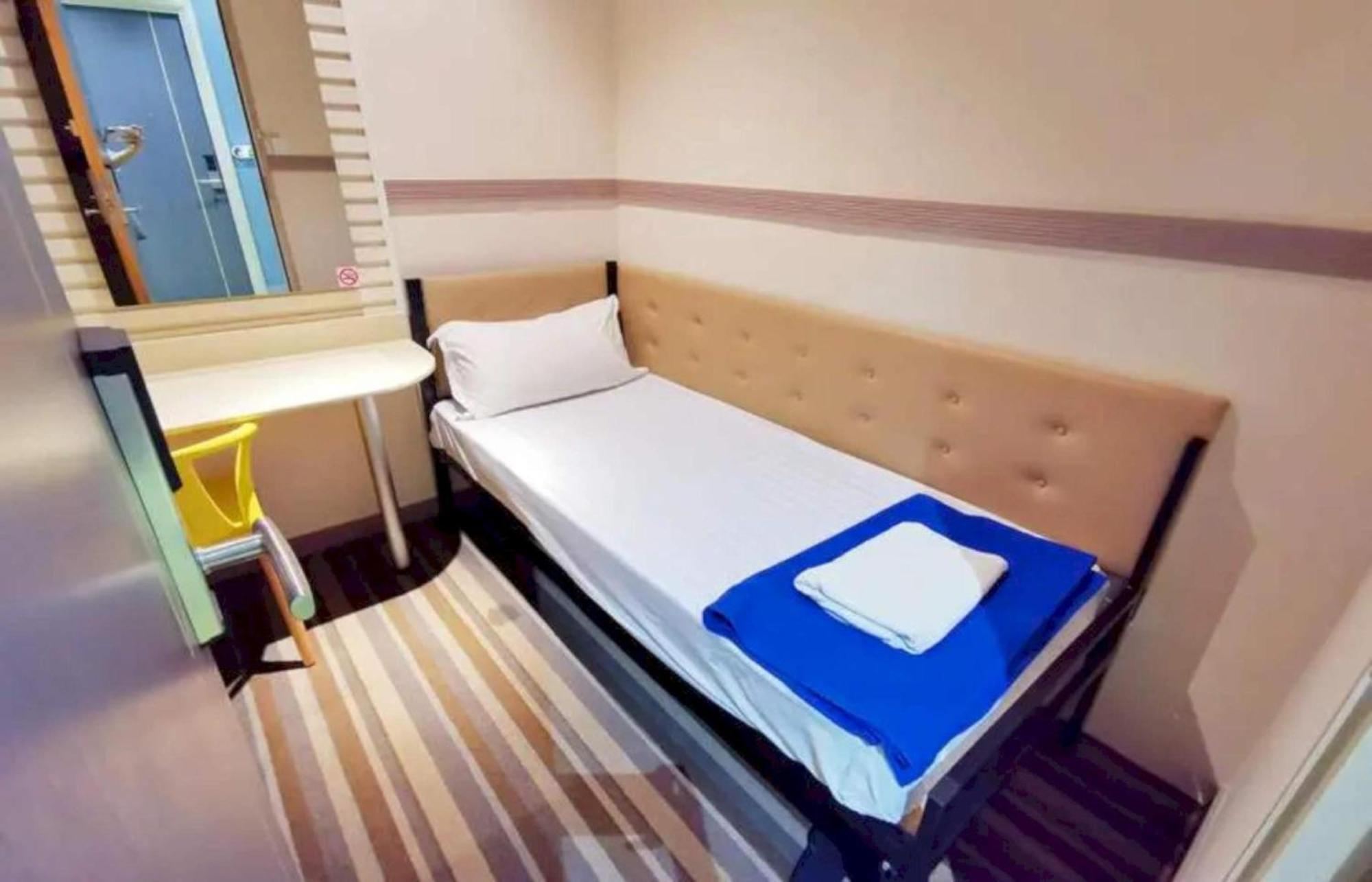 Capital O 75451 Podstel Hostel Bangkok Bagian luar foto