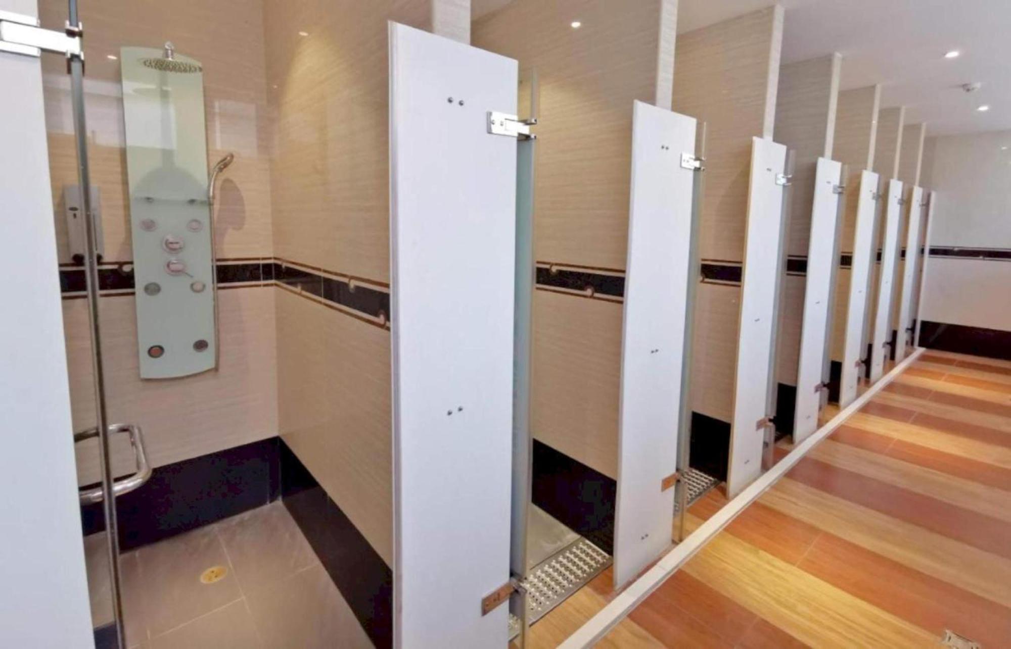Capital O 75451 Podstel Hostel Bangkok Bagian luar foto