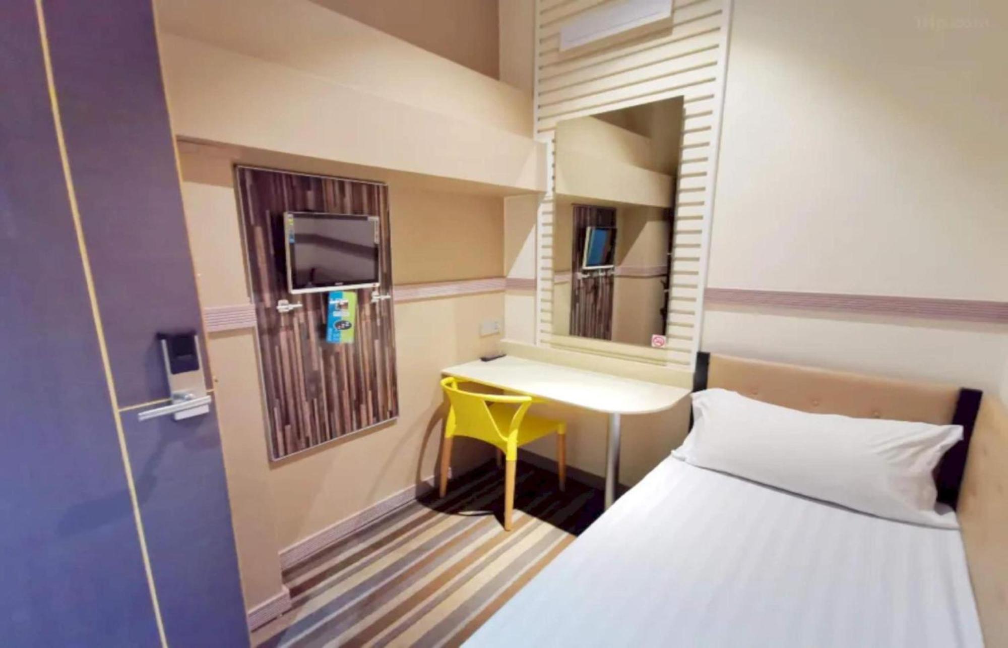 Capital O 75451 Podstel Hostel Bangkok Bagian luar foto