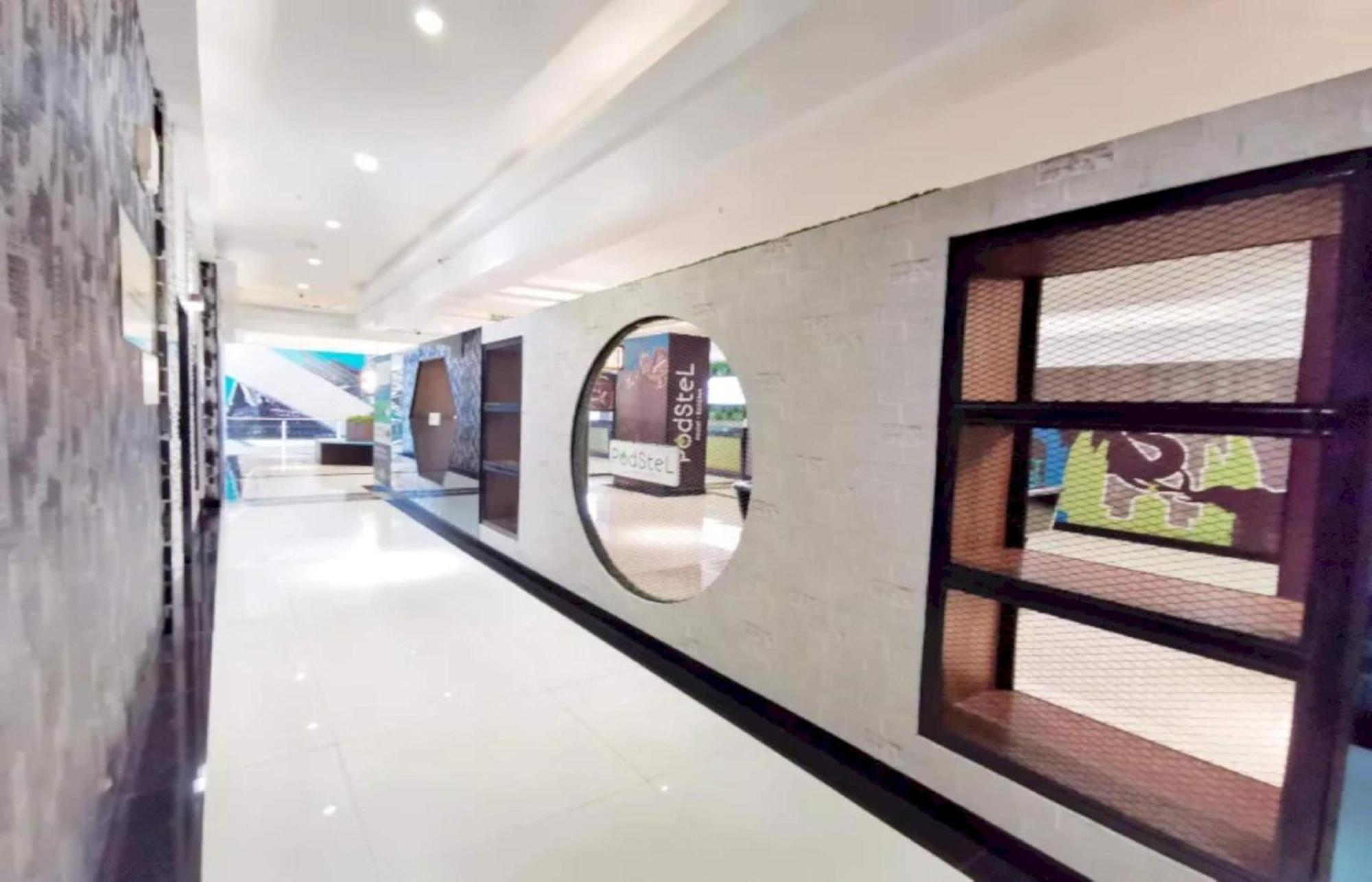 Capital O 75451 Podstel Hostel Bangkok Bagian luar foto